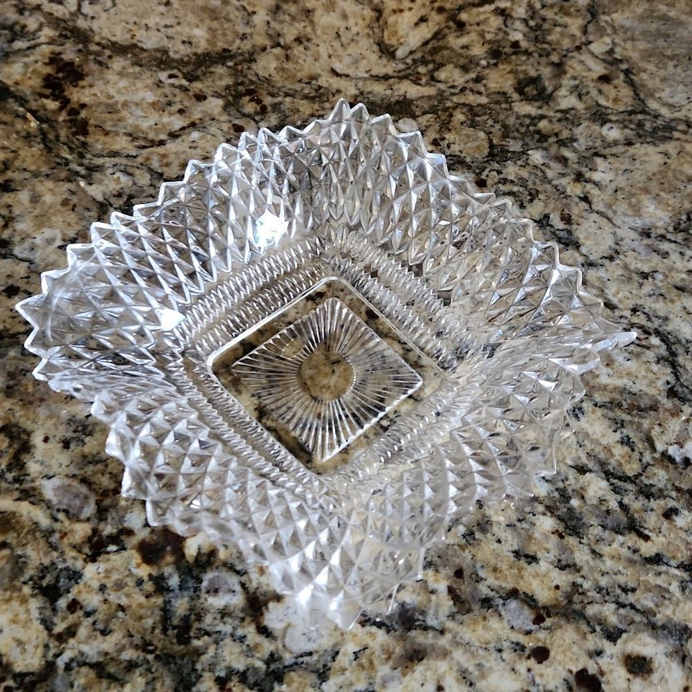 Vintage Indiana Glass clear square ruffled edge diamond point candy dish…